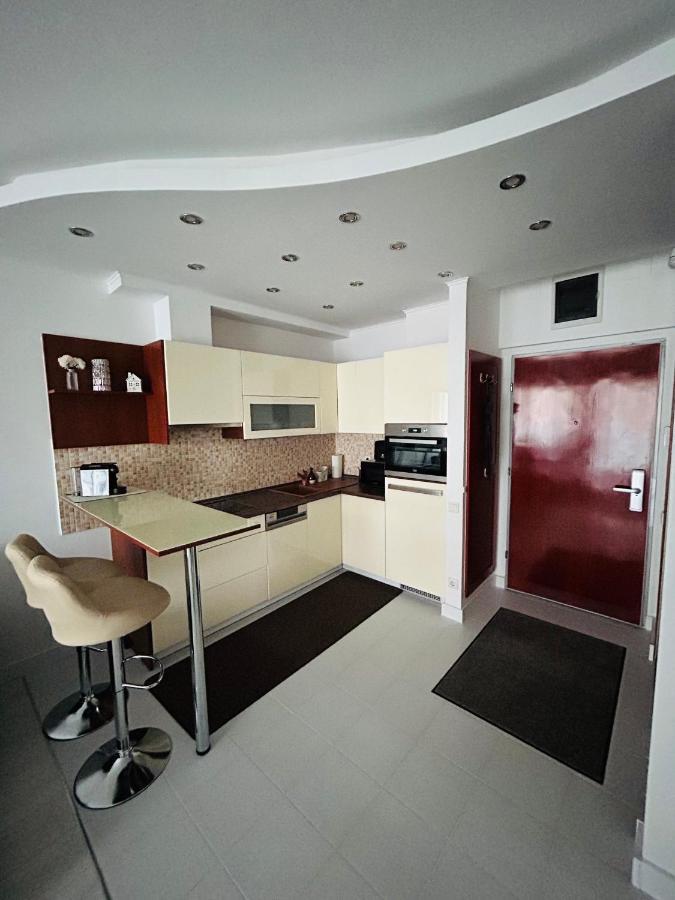 Marina Bay Apartman Budapeste Exterior foto